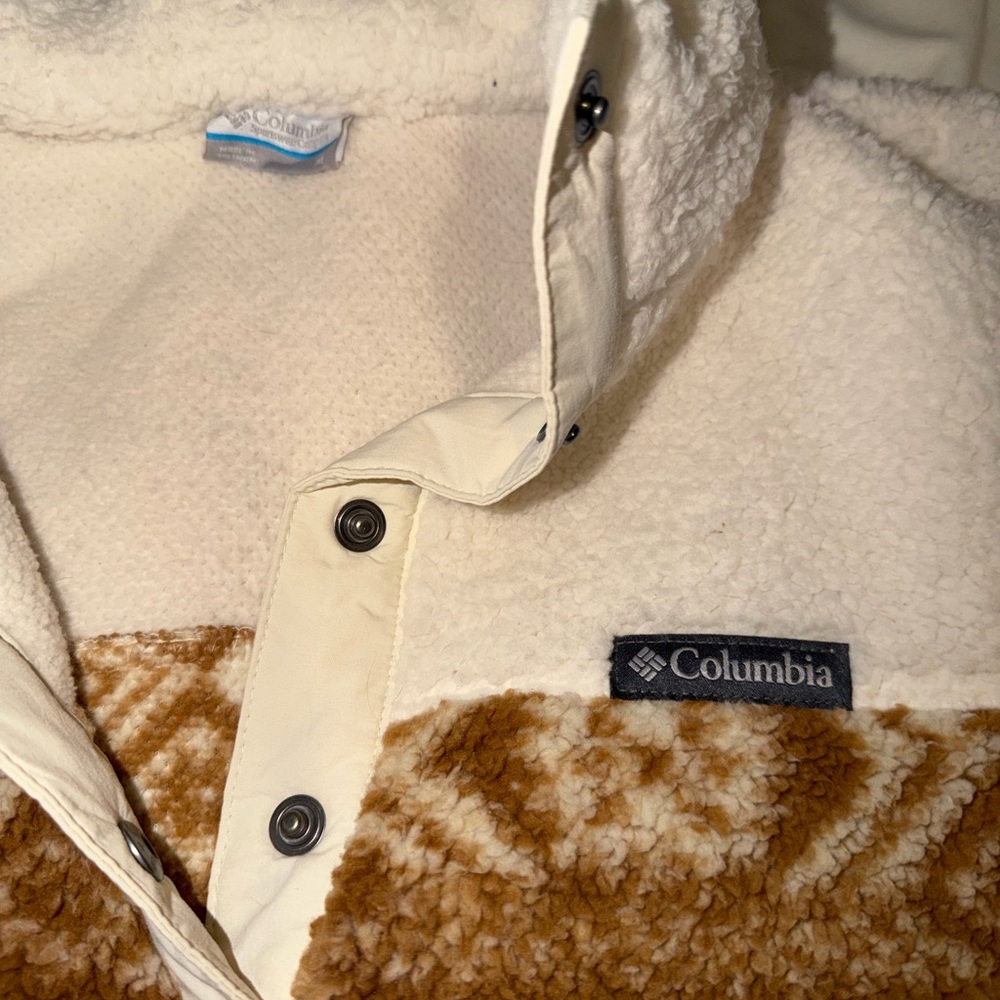 Columbia Cream and Brown Fleece Pullover - Picture 4 of 6